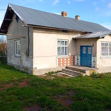 Продаж 3к Дім