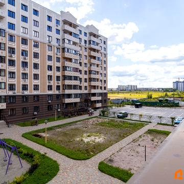 Відродження вул., 3