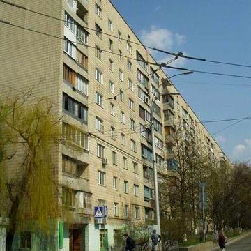 3к кв | 68m² | Власник | Стратегічне шосе 17, м.Деміївська | $1 100/м²