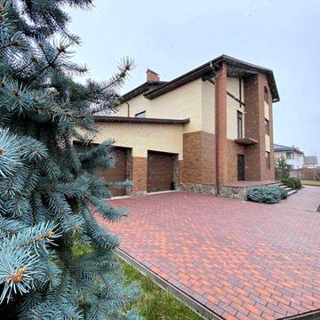Продам 2 п. будинок 283 м.кв. з ділянкою на 18с. 8421
