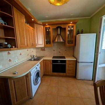 2к квартира з ремонтом. 60м2. Алматинська 41-Б.