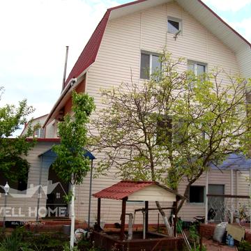 Центральна вул.