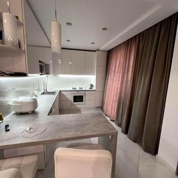 Оренда 2-кімн. квартири 92 кв.м.вул.Д.Вашингтона 4а ц.650$.