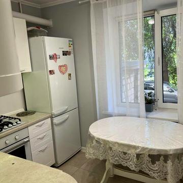 Продається 3х кім. квартира по Пр-ту Незалежності ст.ціна85000дол.