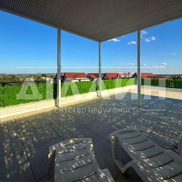 Унікальна 2-х рівнева квартиоа Deluxe классу з террасою и джакуззі ЖК Корона