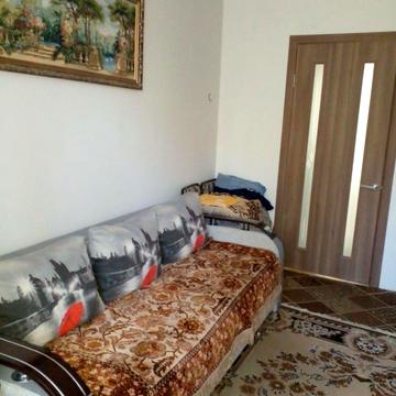 Юності просп., 18