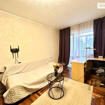 Продаж 3к Квартира Професора Толока (Чуйкова Маршала) вулиця