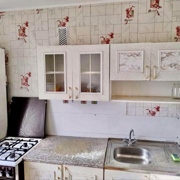 1-кімн. в р-ні просп. Лушпи з меблями і технікою