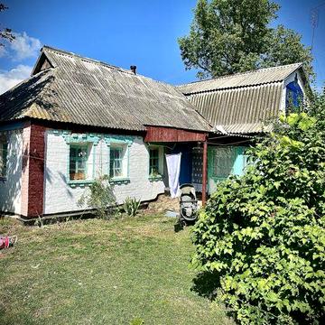 Будинок з великою  ділянкою (я власник)