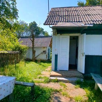 Продаж будинку з ділянкою село Стримба