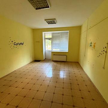 Продам 1к квартиру (не жилой фонд) Одесская 9