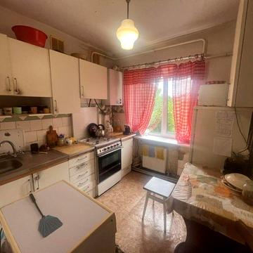 Продам 3 х кімнатну квартиру по вул Івана Виговського (Маліновського)