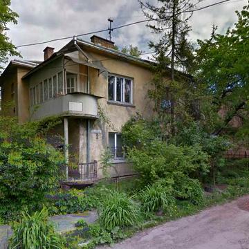 Продам квартиру з земельною ділянкою в центрі (Драмтеатр, Космос)