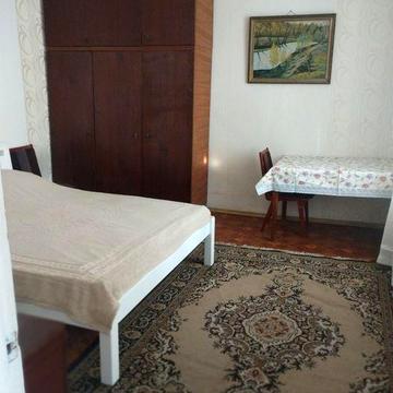 Сдам однокомнатную квартиру на Б.Хмельницкого .Центр