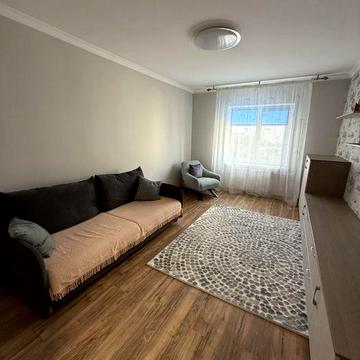 Продаж двокімнатної квартири Ернста,6 Кадетський гай