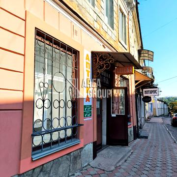 Зарванська вул., 16