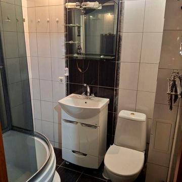 Продам однокімнатну квартиру в центрі