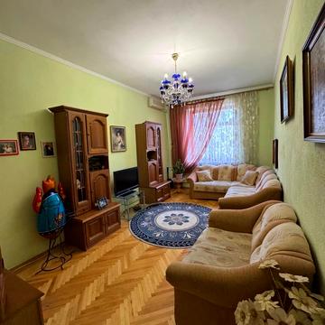 Вишгородська вул., 33