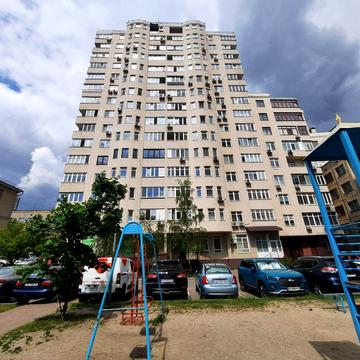 Максима Кривоноса вул., 17