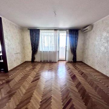 Продам богатую трешку в центре