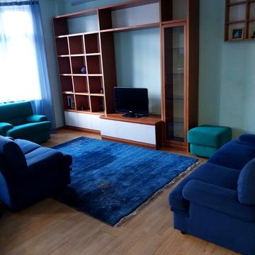 Симона Петлюри вул. (Комінтерну), 7/9