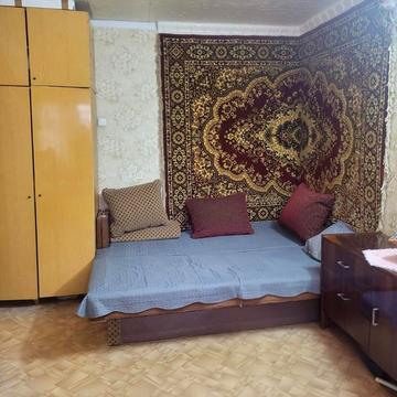 Науки просп. (Леніна), 64