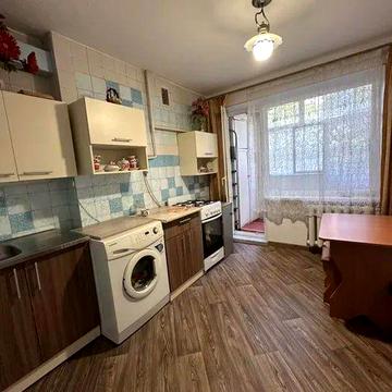 Продам 3х комнатную квартиру пр. Центральный/ 4-я Слободская