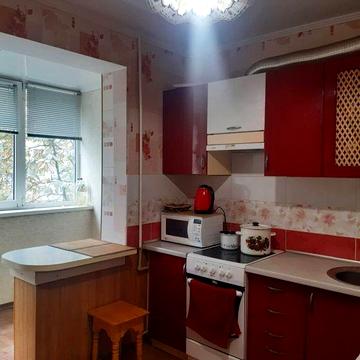 1 кімнатна квартира ПЗР, вул. Руставі.