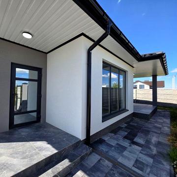 Продам комфортний будинок на Академічному.