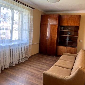 Оренда 2 кімнатноі квартири вул Братів Дужих