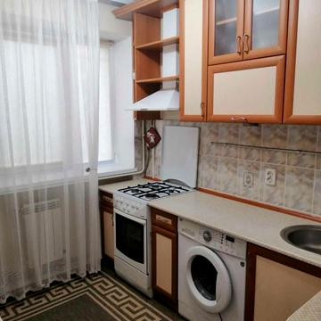 Слави Стецько вул., 3а