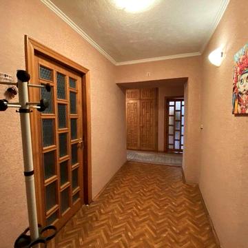 3-кімнатна квартира пр.Центральний-вул.Шосейна. 88/47/14 Кухня-студія.