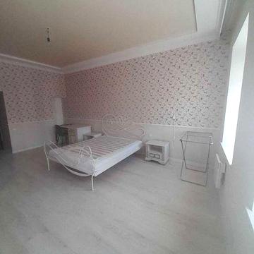 Продам 2-к.кв 52м.кв Центр Евроремонт (403991)