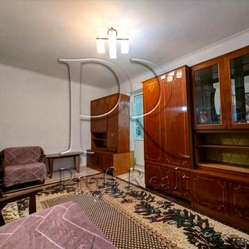 Деміївська вул., 51