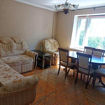 Оренда двокімнатної квартири на Боршагівскій. Метро Шулявська
