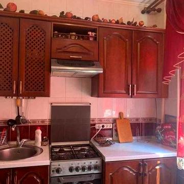 Продам 2 к.із.кв м.Салтівська 5 хвилин ходу.