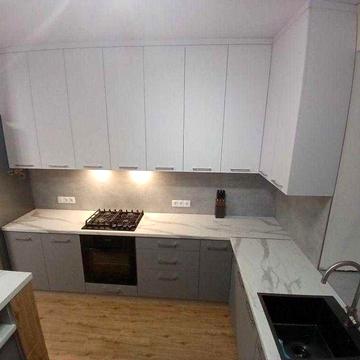 У продажу сучасний будинок