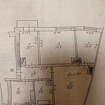 Продається чотирикімнатна квартира по Садовій