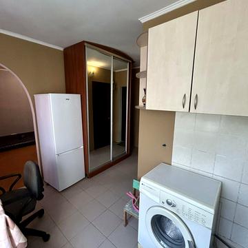 Миколаївська дорога вул., 307