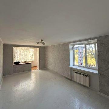 Продам 1 кімнатну квартиру, Луцький район, смт. Дубище