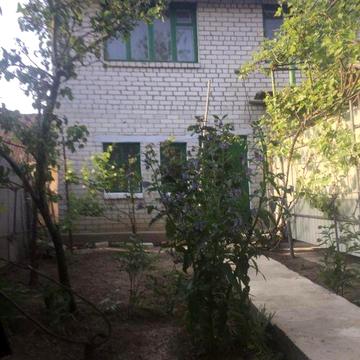 Сдаю дом со своим двором и гаражом