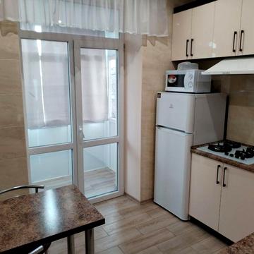 Сдам 2х-1к комнатную кв-ру 12.000 Рядом Центр