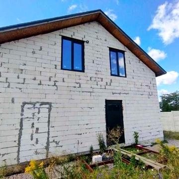 Продам двоповерховий будинок у Малій Данилівці загальною площею 157 м2