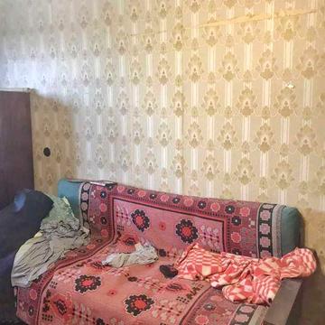 Продам  Недорого 1КК ост. Рассвет ул Космонавтов