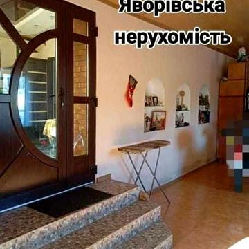 Здається в довготривалу оренду будинок в с. МОЛОШКОВИЧІ.