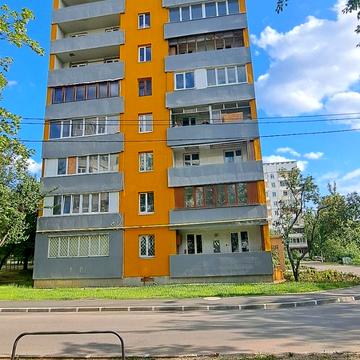 Наталії Ужвій вул., 80