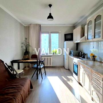 Продаж 1кімн квартири з ремонтом метро Осокорки Позняки вул. Урлівська