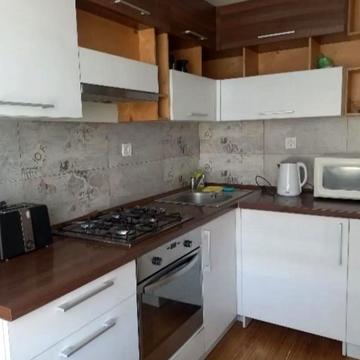 Євгена Коновальця вул., 46