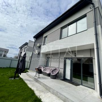 Івана Сірка вул., 8Б