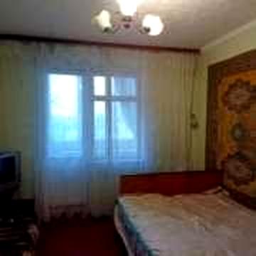 Продам 3 кімнатну квартиру Закревського 31